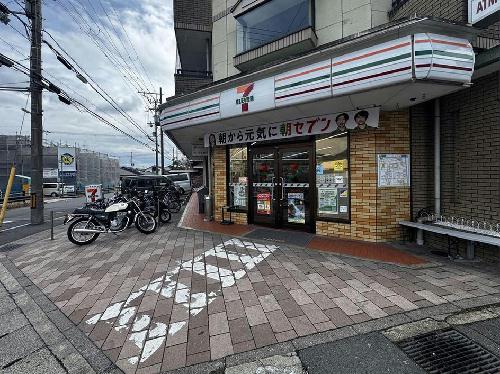 玄関　シューズボックス完備により女性でも安心