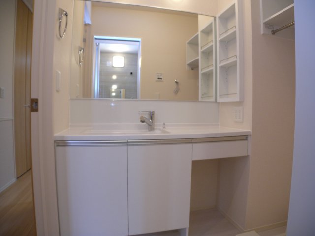 洗面設備　サニーDハウス芝町イースト