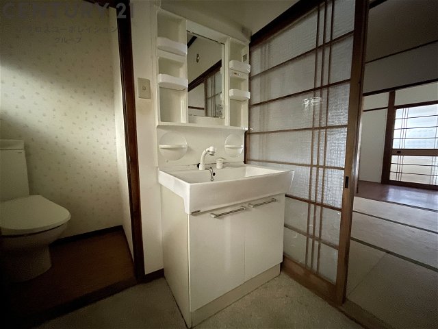 洗面設備　収納スペースもある洗面化粧台付き☆