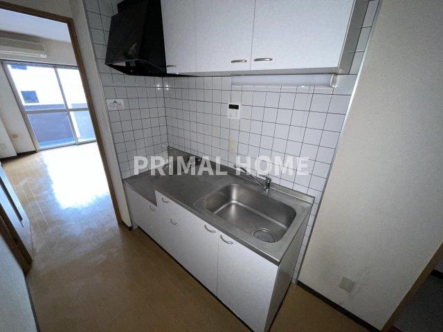 キッチン　同タイプの室内写真です