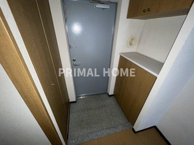 玄関　同タイプの室内写真です