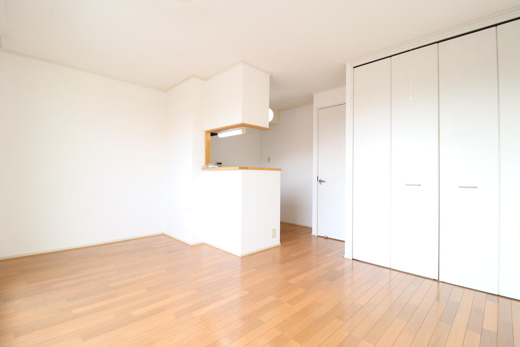 居室・リビング　１０帖のキレイな洋室です(^O^)／☆