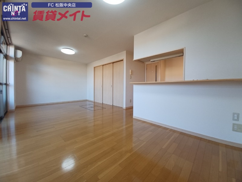 居室・リビング　同型参考写真