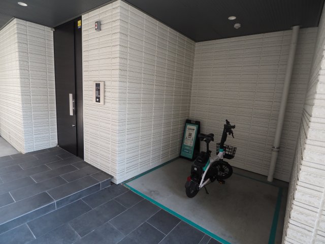 その他共有部分　広々としたエントランス