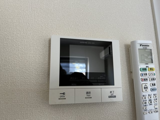 セキュリティ　モニター付きで安心のインターフォン