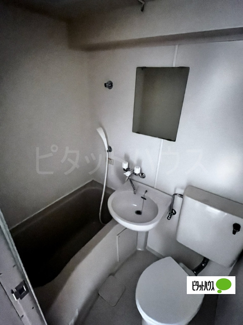 バス・シャワールーム　バスルーム