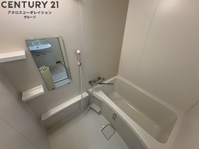 バス・シャワールーム　シンプルで機能的なユニットバス！