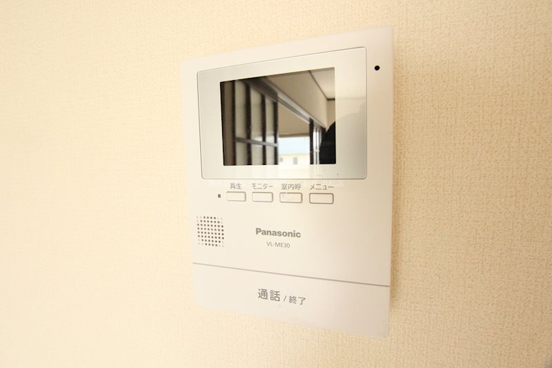 セキュリティ　モニター付きインターホンに変更しました！