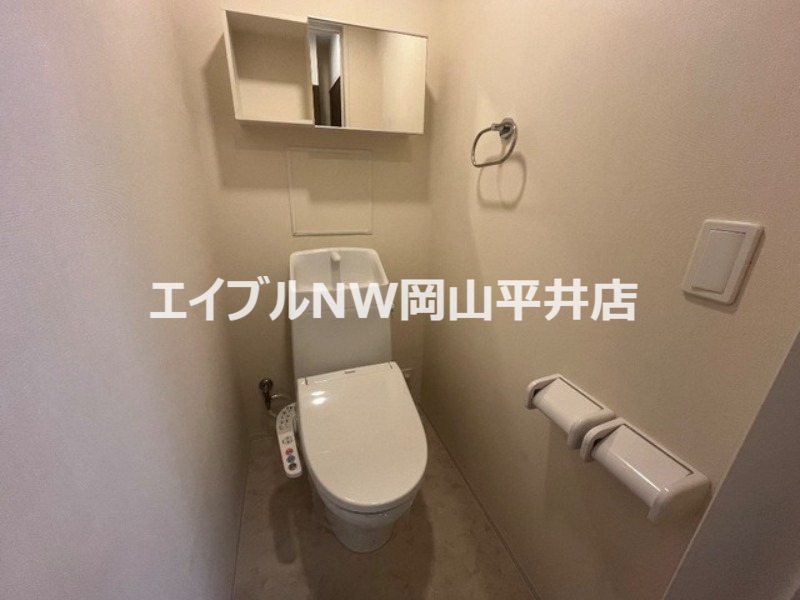 ウィステリアのトイレ写真