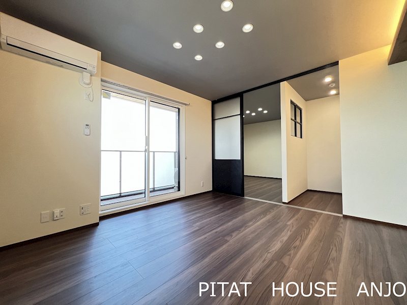 居室・リビング　参考写真３０１