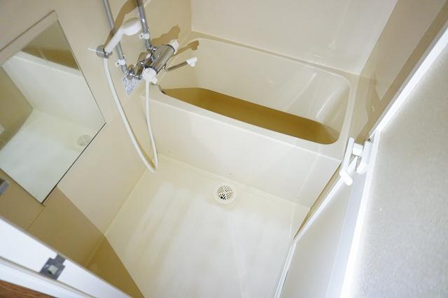 バス・シャワールーム　浴室