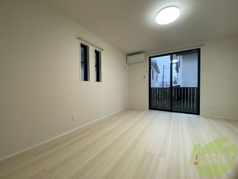 居室・リビング　ＬＤＫのお部屋のお写真です。キレイですね！