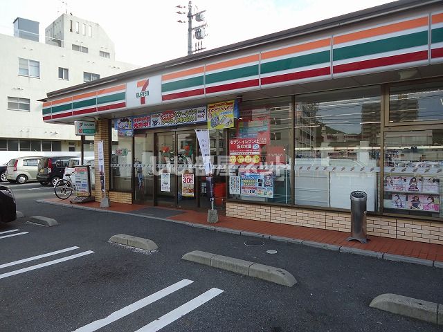 コンビニ　セブンイレブン 下関幡生店（コンビニ）まで739m