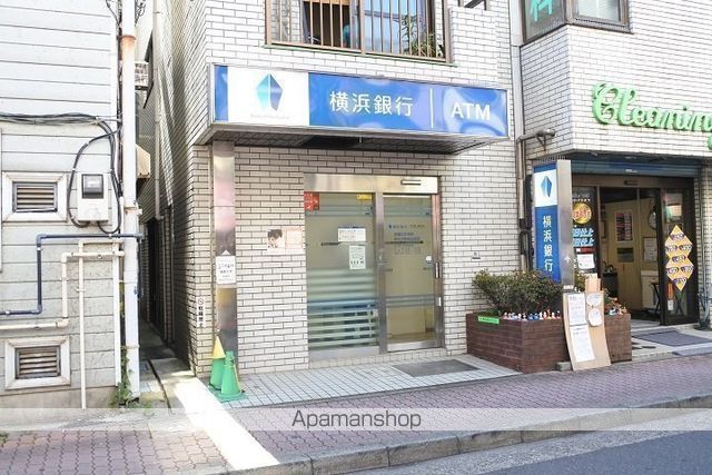 銀行　横浜銀行（銀行）まで2465m