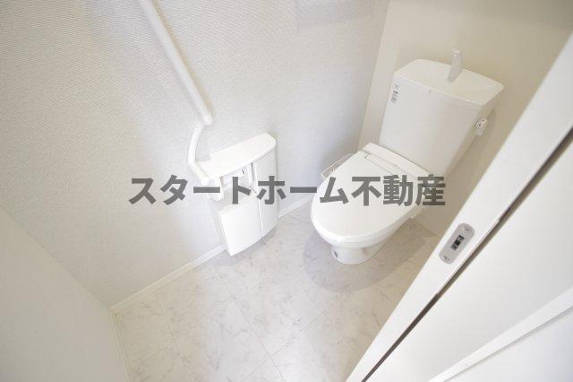 トイレ　落ち着いたトイレです