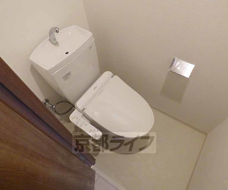 トイレ　きれいな洗面台です。