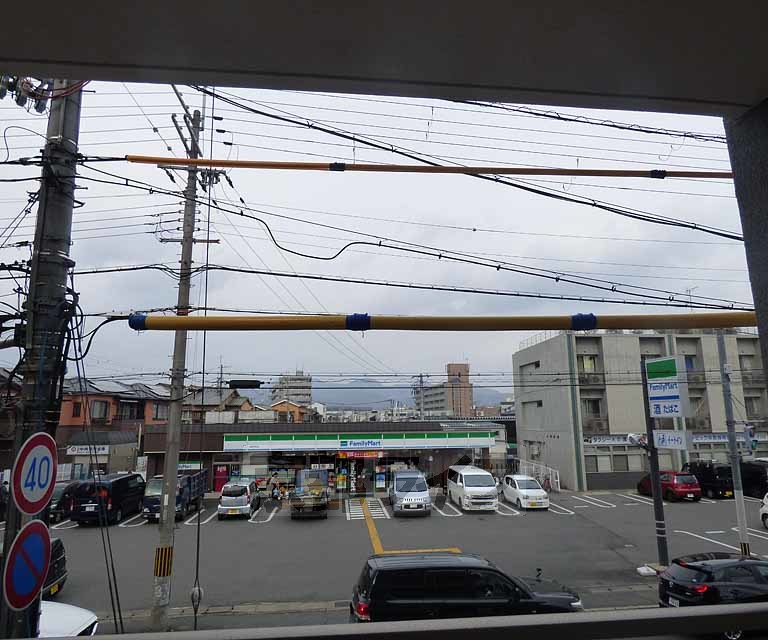 眺望　四条通りに面しています。