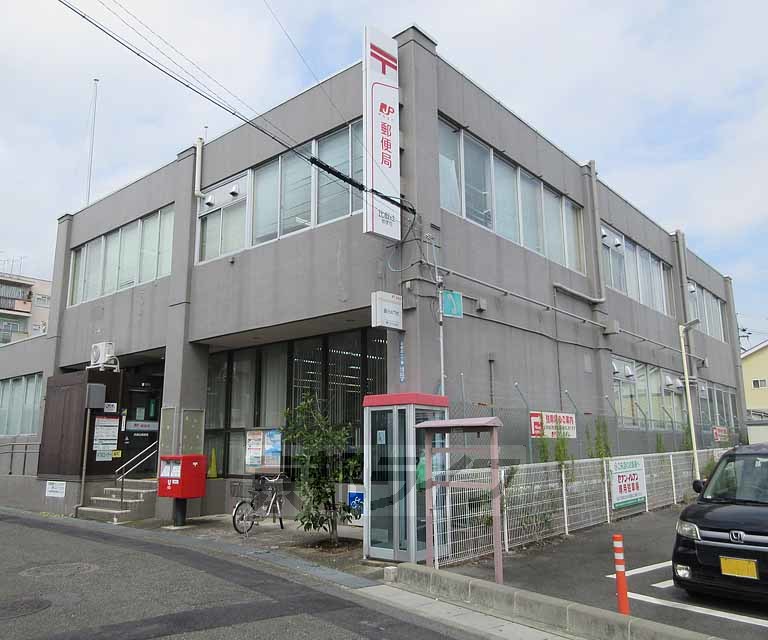 郵便局　比叡辻郵便局（郵便局）まで496m