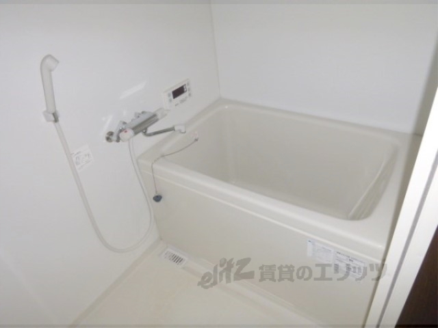 バス・シャワールーム　トイレ別なので、ゆったりです