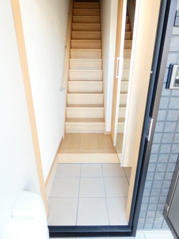 玄関　収納もある玄関です