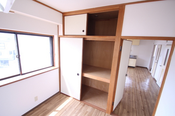 収納　※別部屋の写真です