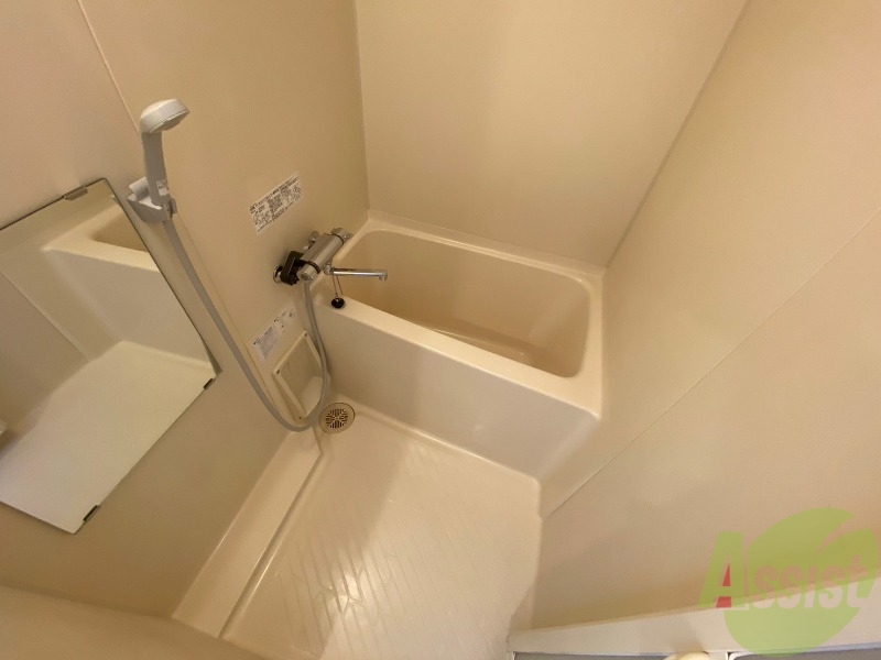 バス・シャワールーム　お風呂になります。一日の疲れを癒してくださいね。