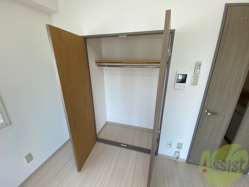 収納　寝室のクローゼットにもたくさん収納出来ますね！