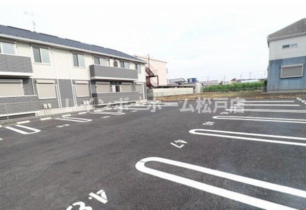 駐車場　カースペースがあります