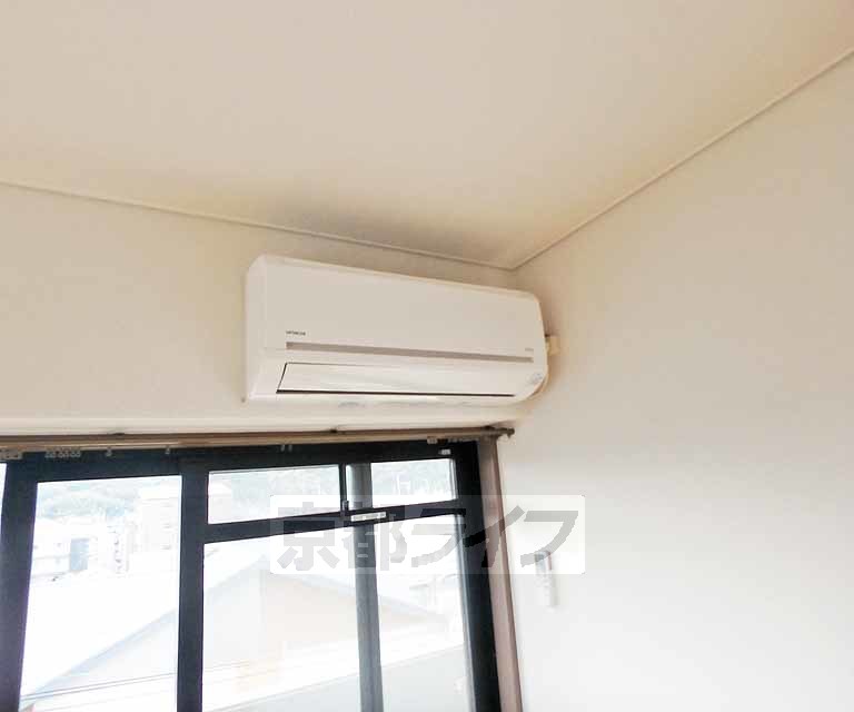 その他設備　真夏と真冬のお部屋を快適にしてくれます