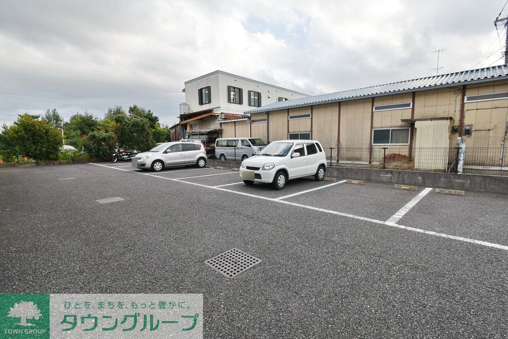 駐車場　駐車場