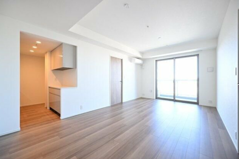 居室・リビング　※別部屋参考写真