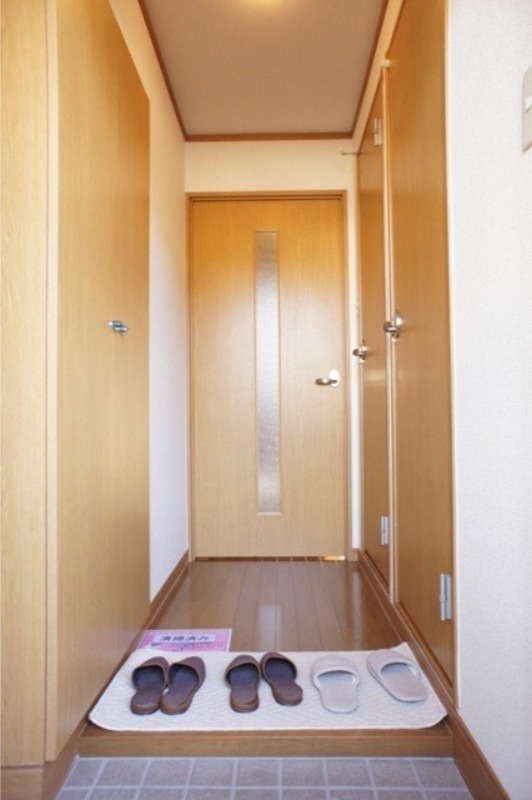 玄関　図面と現状に相違がある場合には現状を優先