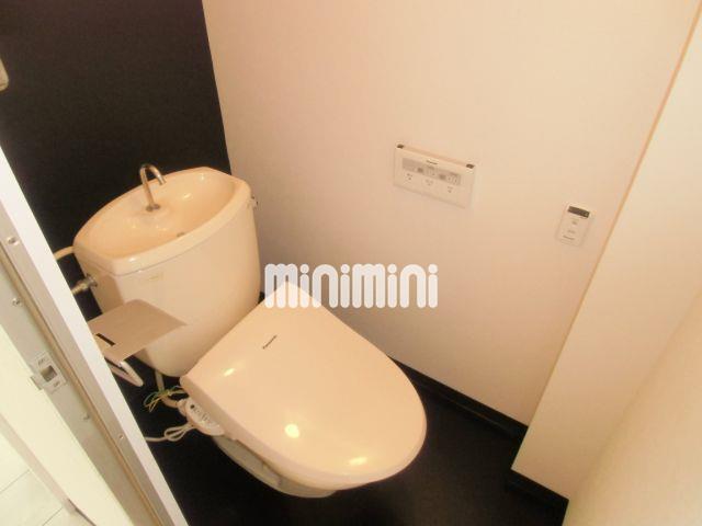 トイレ　シャワー付きトイレ