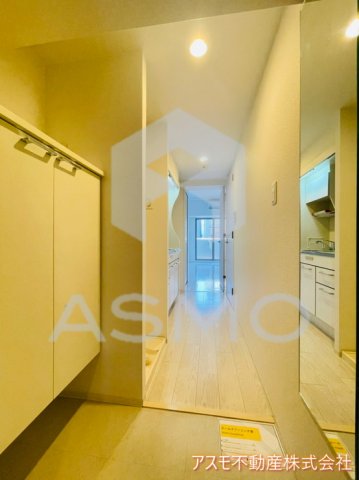 玄関　同マンション、別部屋参考写真