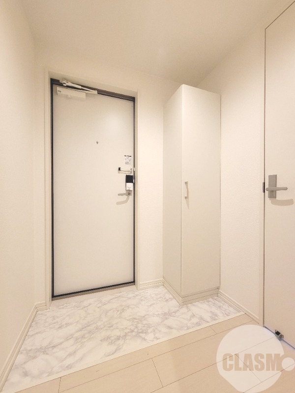 玄関　トールタイプのシューズボックスあり♪