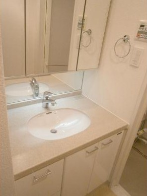 洗面設備　同タイプのお写真です