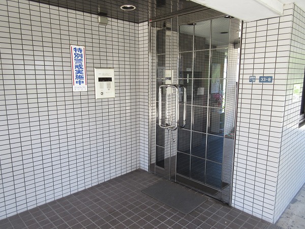 エントランス　オートロック付き