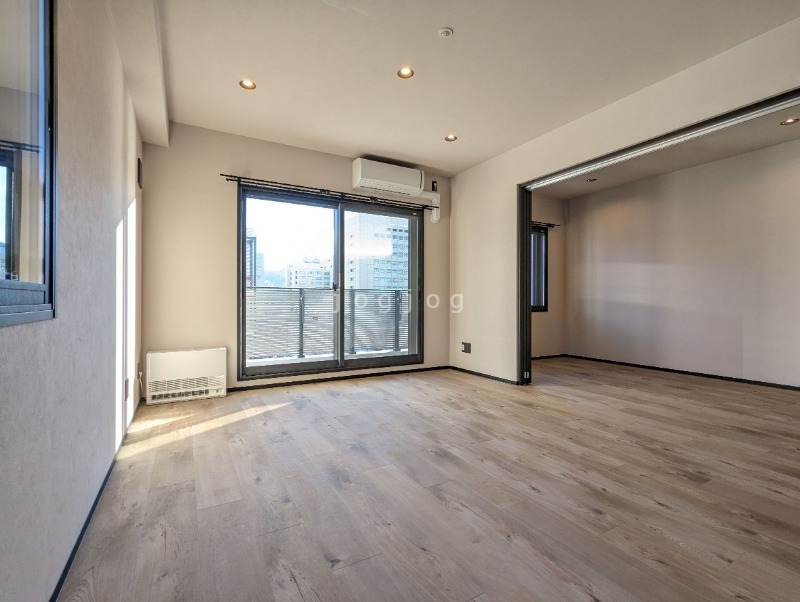 居室・リビング　同号室タイプ写真