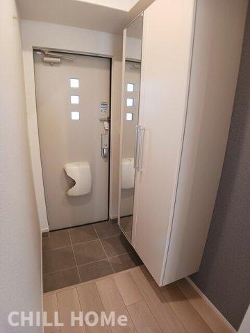 玄関　当社、チルホームのHPもご覧ください(^^)/物件情報多数♪