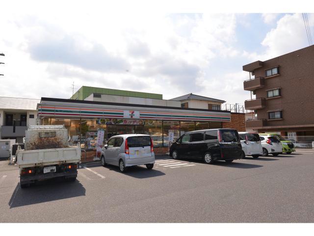 コンビニ　セブンイレブン瀬戸高根町店（コンビニ）まで688m