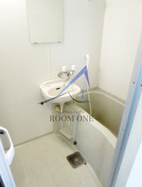 バス・シャワールーム　お風呂です。