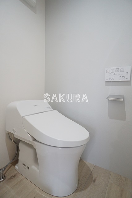 トイレ　嬉しい温水洗浄便座♪