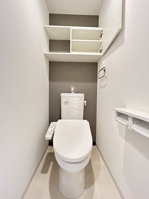 トイレ　ウォシュレット付きのトイレ