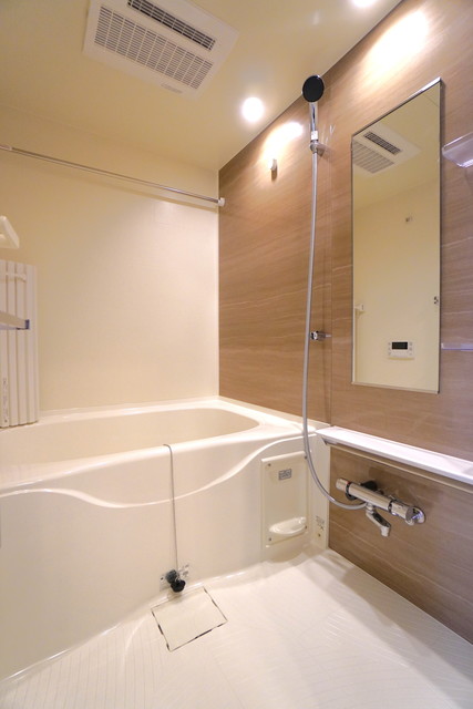 バス・シャワールーム　※写真は同タイプ住戸です。