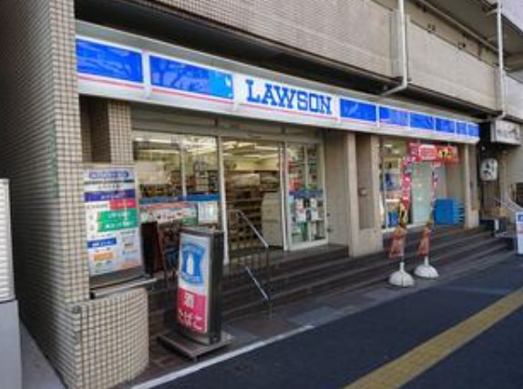 コンビニ　ローソン本郷一丁目春日通店（コンビニ）まで110m