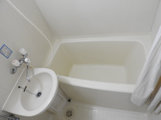 バス・シャワールーム　他のお部屋の参考写真となります。