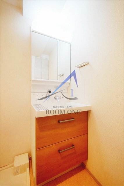 洗面設備　洗面台です。