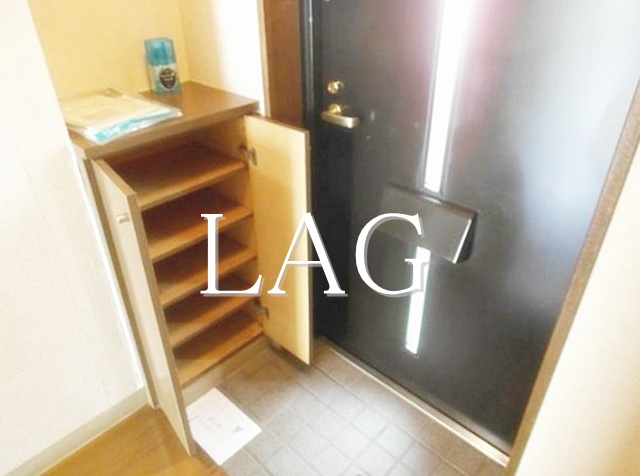 玄関　玄関です。