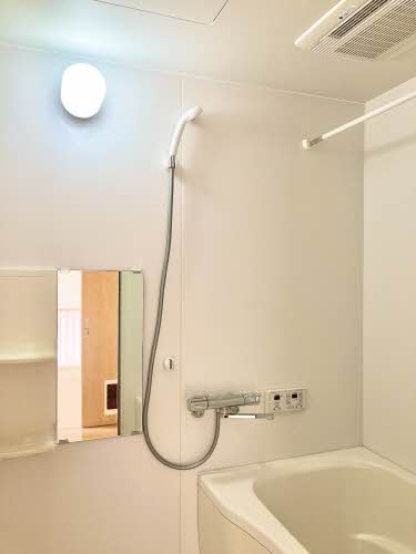 バス・シャワールーム