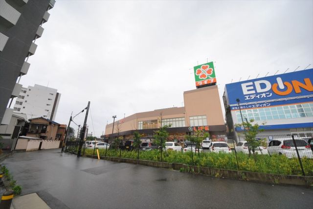 スーパー　ライフ（東淡路）（スーパー）まで260m